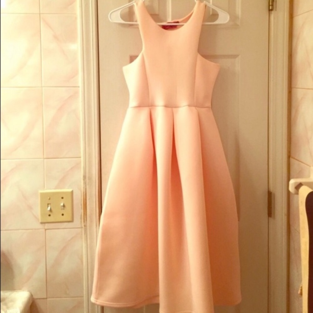 Beautiful peach 🍑 pink dress
